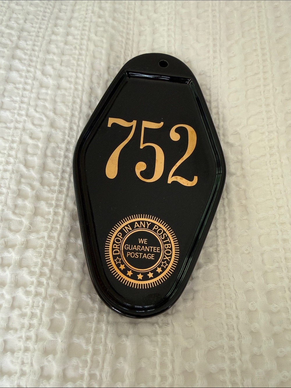 FISHS EDDY & WEST ELM 752 Motel Key Trinket Dish